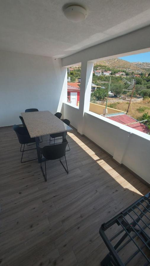 Apartmani Mlinar - Two Bedroom Apartment With Seaview Grebaštica Exteriör bild
