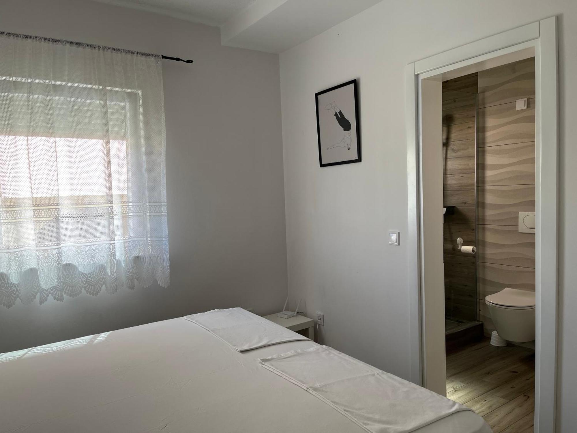 Apartmani Mlinar - Two Bedroom Apartment With Seaview Grebaštica Exteriör bild