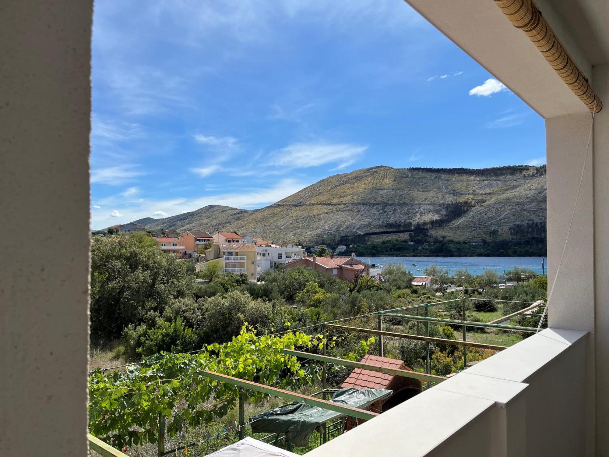 Apartmani Mlinar - Two Bedroom Apartment With Seaview Grebaštica Exteriör bild